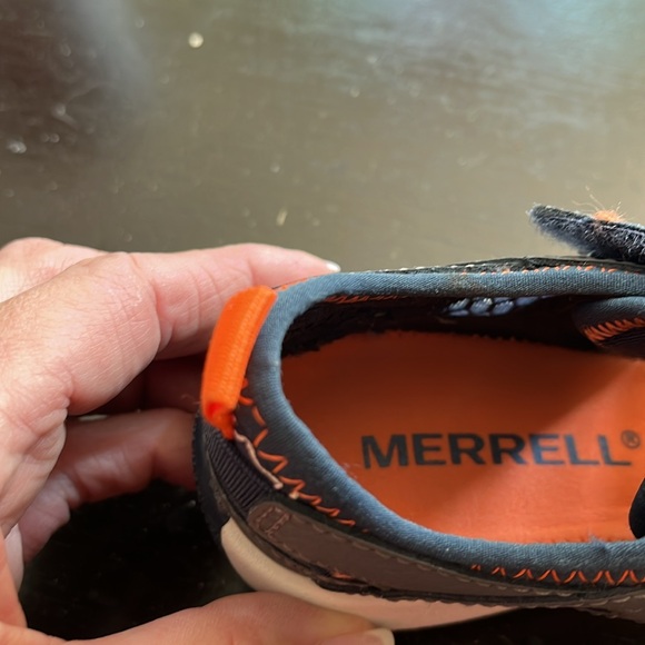 Youth Merrell shoes - Picture 3 of 6